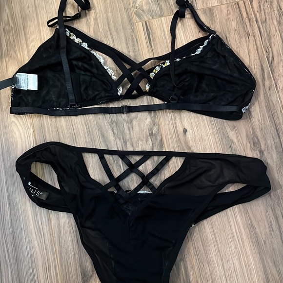Venus bra underwear set new Large - Picture 3 of 3